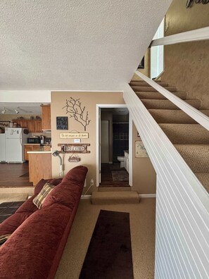 TV, offices - | Spring Valley | 3B 2B  | Lake View | Home | (Osage Beach)