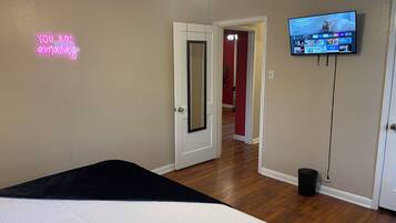 1 chambre, fer et planche à repasser, Wi-Fi, draps fournis