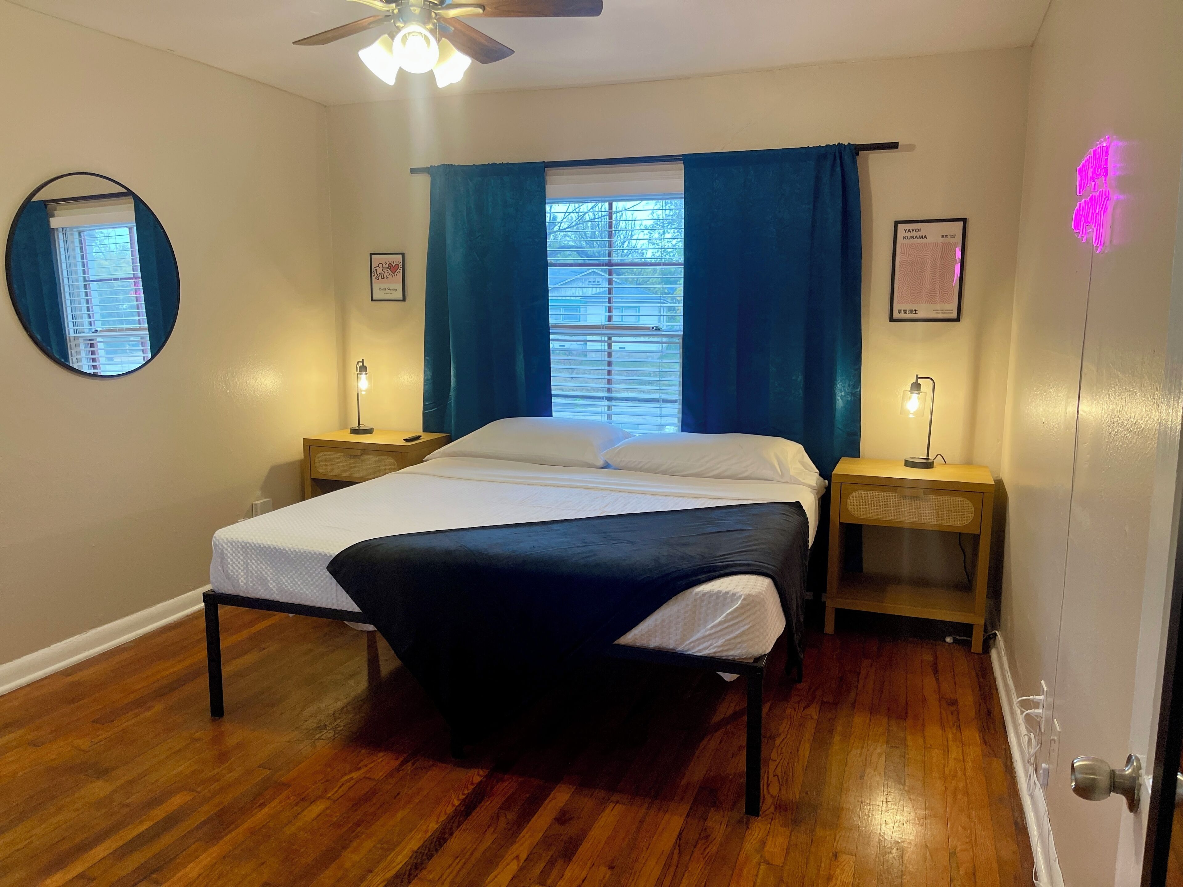 Strykejern/-brett, wi-fi og sengetøy