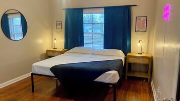 Strykejern/-brett, wi-fi og sengetøy