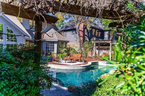 Cherry Hills Poolside Escape