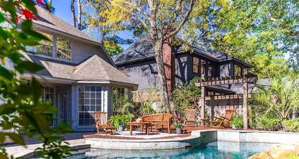 Cherry Hills Poolside Escape