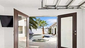 Interior - Vegas MTR | 31-Night Minimum (Henderson)