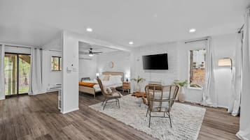 3 soverom, strykejern/-brett, wi-fi (inkludert) og sengetøy