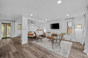 3 Schlafzimmer, Bügeleisen/Bügelbrett, kostenloses WLAN, Bettwäsche