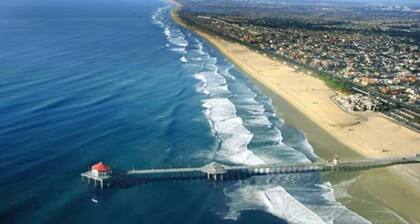 SeaBreeze Haven 5 minute walk to the Beach and Down Town and the Pier