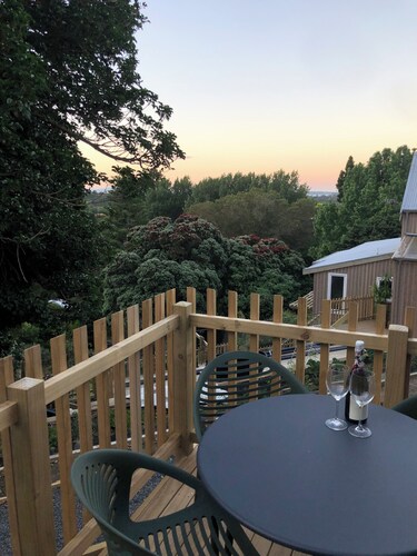 Tui’s Rest. A peaceful retreat within a beautiful natural setting.