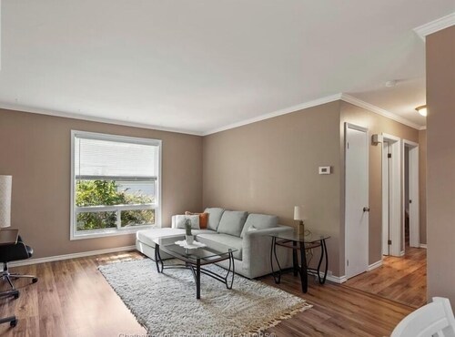 Beautiful 2 bed Cottage Style Single Lvel Near Downtown Chatham