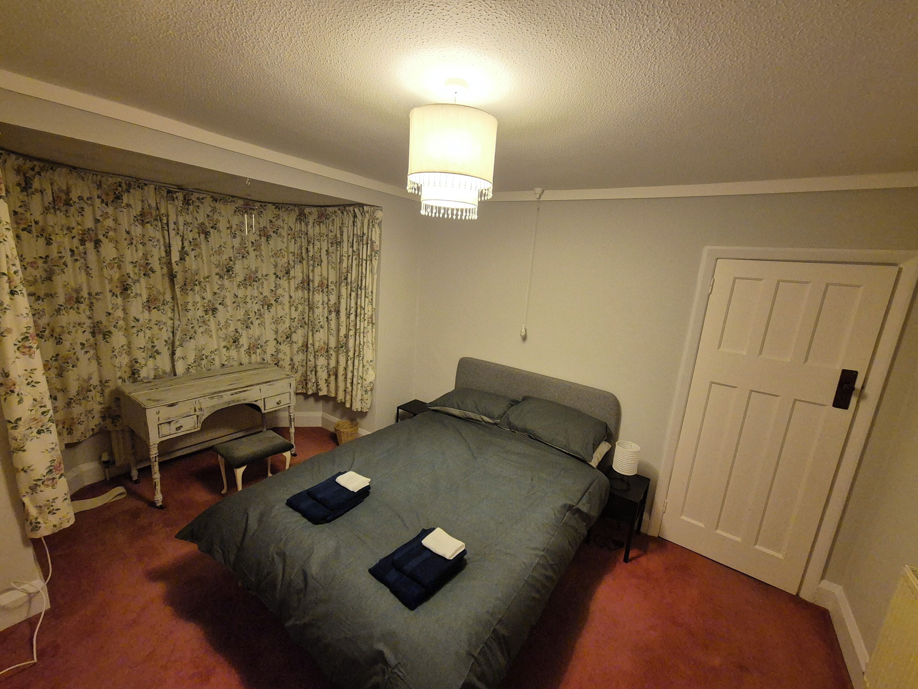 3 bedrooms, iron/ironing board