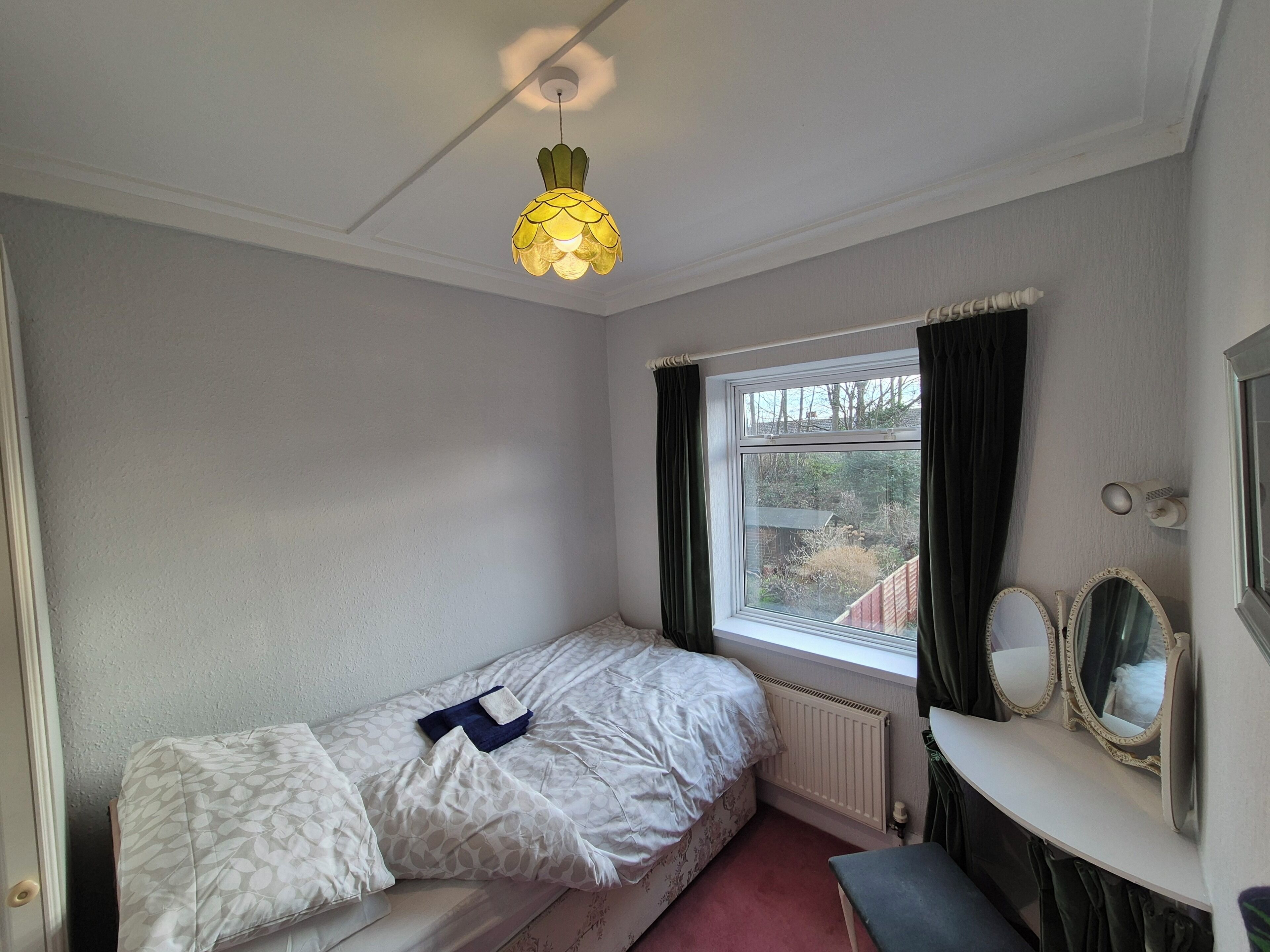 3 bedrooms, iron/ironing board