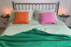 2 chambres, bureau, Wi-Fi gratuit, draps fournis