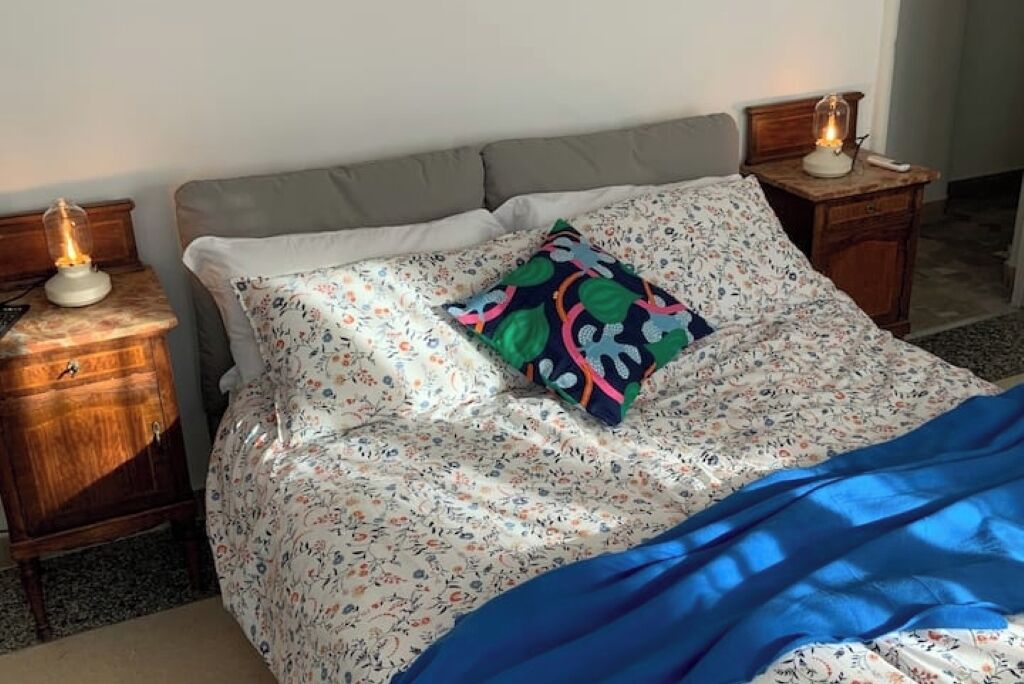 2 bedrooms, desk, free WiFi, bed sheets