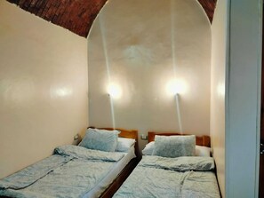 6 chambres, fer et planche à repasser, Wi-Fi gratuit, draps fournis