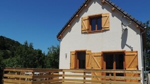 Unclassified image, 2 of 16, button - LE CHALET HUGO - BESSE AND SAINT ANASTAISE (BESSE ET SAINT ANASTAISE)