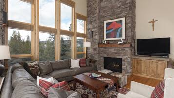 TV connectée, cheminée