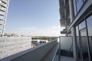 Apartment - Modern 2bhk With City View Close to Dubai Mall (Dubai)