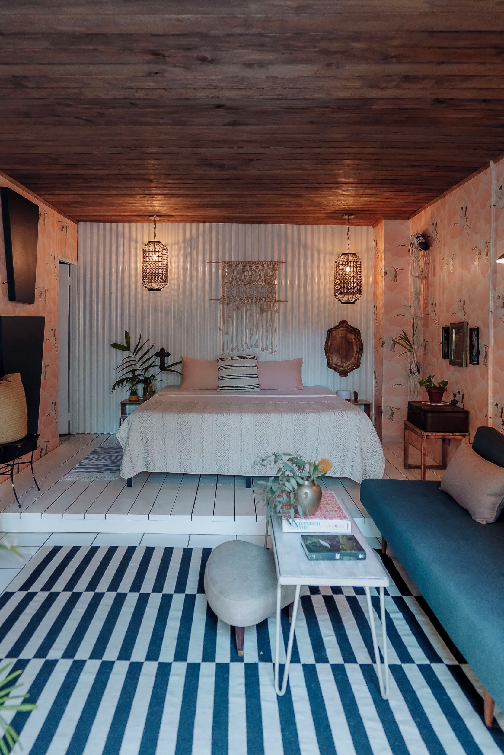 Signature Studio Suite | In-room safe, iron/ironing board, free WiFi, bed sheets