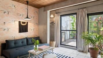 Superior Room | In-room safe, iron/ironing board, free WiFi