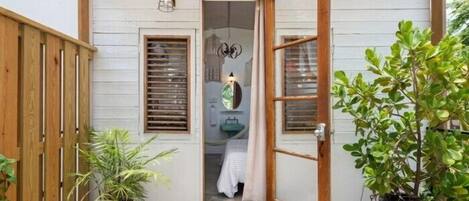 Standard Room | In-room safe, iron/ironing board, free WiFi