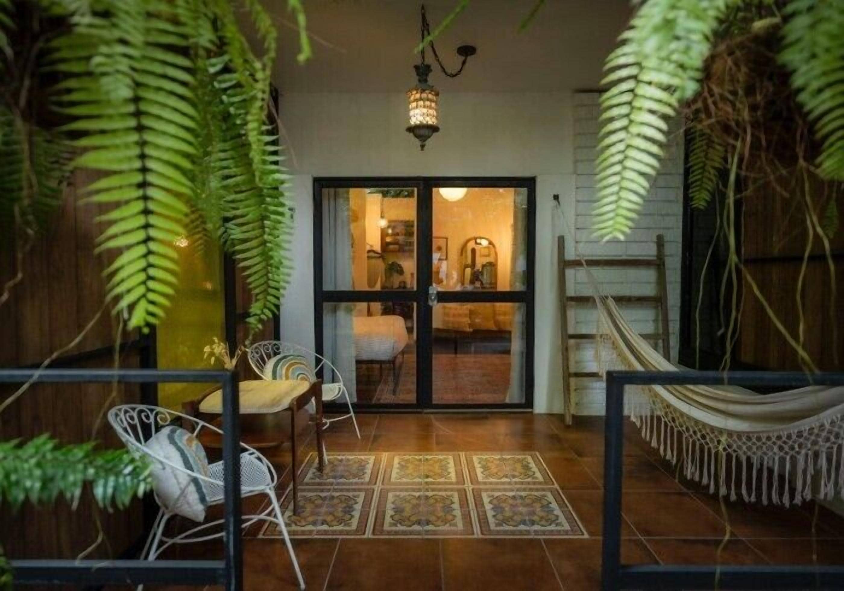 Superior Room | In-room safe, iron/ironing board, free WiFi