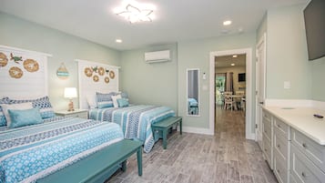 1 bedroom, iron/ironing board, free WiFi, bed sheets