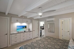 1 dormitorio, tabla de planchar con plancha, wifi gratis y ropa de cama