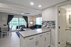 Interior - 1BR condo - Near the Sanibel Lighthouse - Colony Inn 42 (Sanibel)
