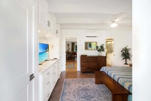 1 bedroom, iron/ironing board, free WiFi, bed sheets - Island Charm 1BR Sanibel Condo - Colony Inn 54 (Sanibel)
