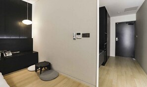 Double Room | Living area - Gojunkwan Hotel (Busan)