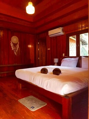 Classic Bungalow, Park View - Teak House Lanta (Ko Lanta)