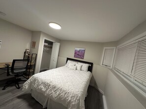 Bügeleisen/Bügelbrett, WLAN, Bettwäsche