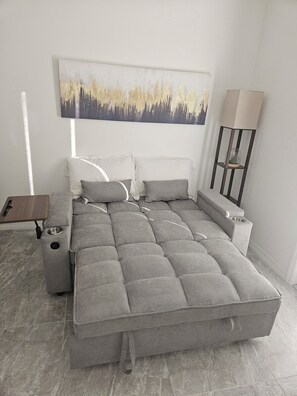 1 bedroom, iron/ironing board, free WiFi, bed sheets