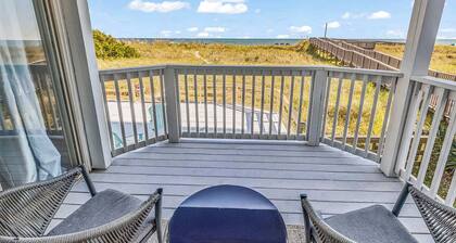 Oceanfront w/ Private Balcony Views
