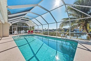 Beheizter Pool