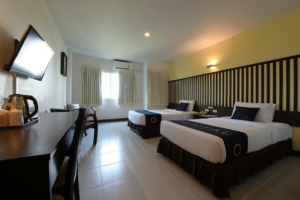 View from property - Sunday JA Plus Hotel (Pattaya)