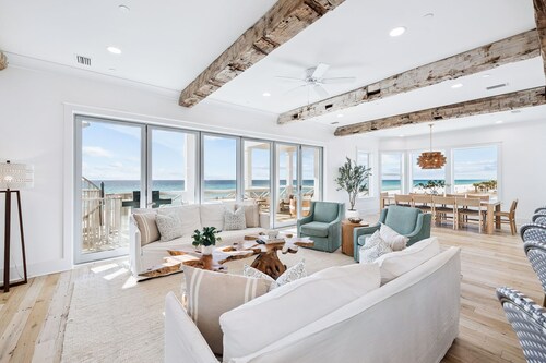🌊Gulf Front House ~ with Beach and Bonfire Set Up🔥