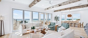 🌊Gulf Front House ~ with Beach and Bonfire Set Up🔥