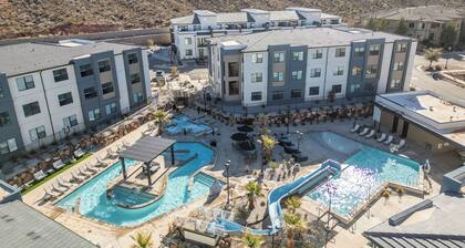 The Jungle Retreat • Zion Getaway • Water Park Fun