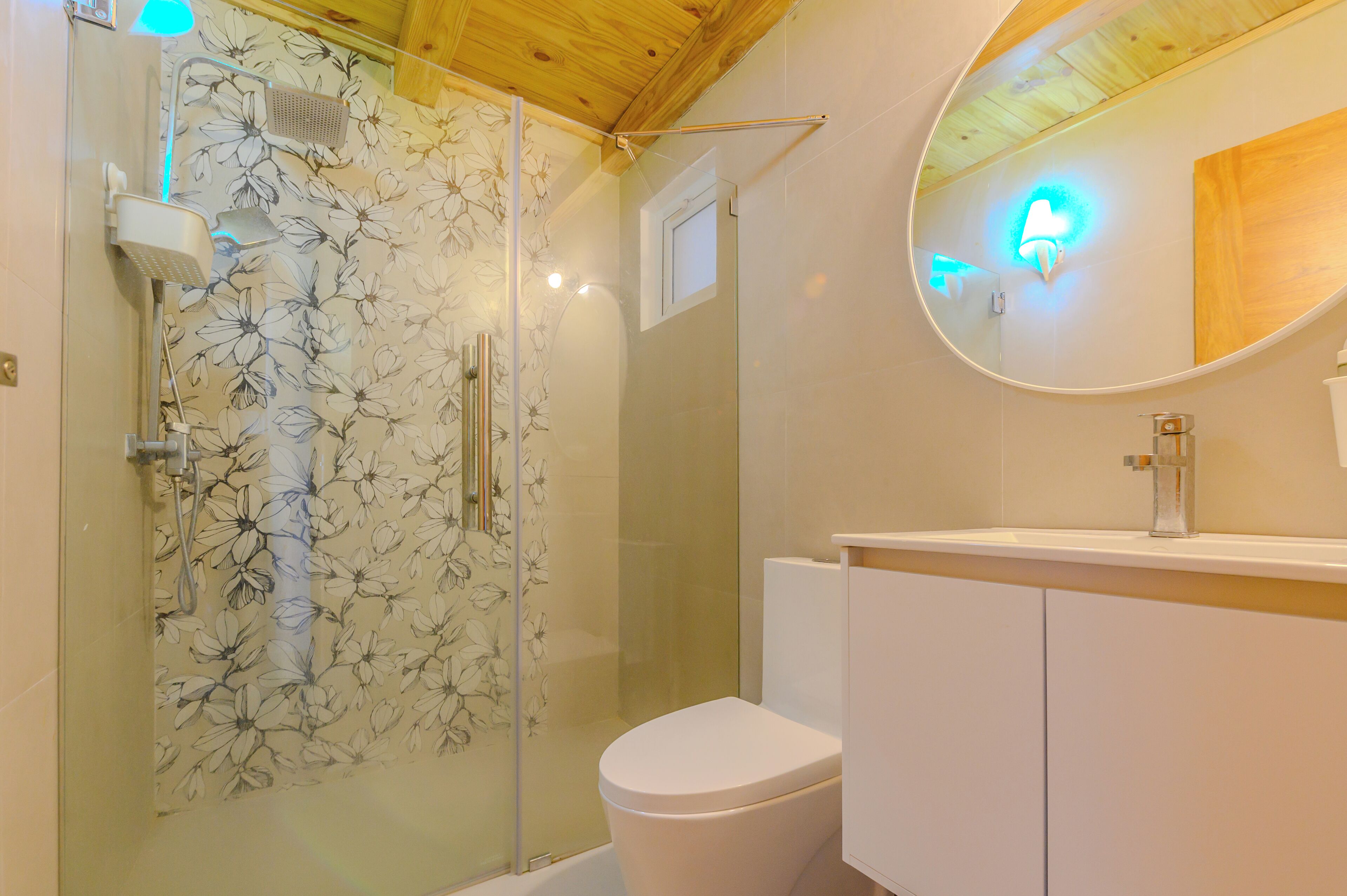 Superior appartement, balkon, uitzicht op de stad | Badkamer