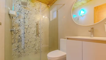 Superior appartement, balkon, uitzicht op de stad | Badkamer