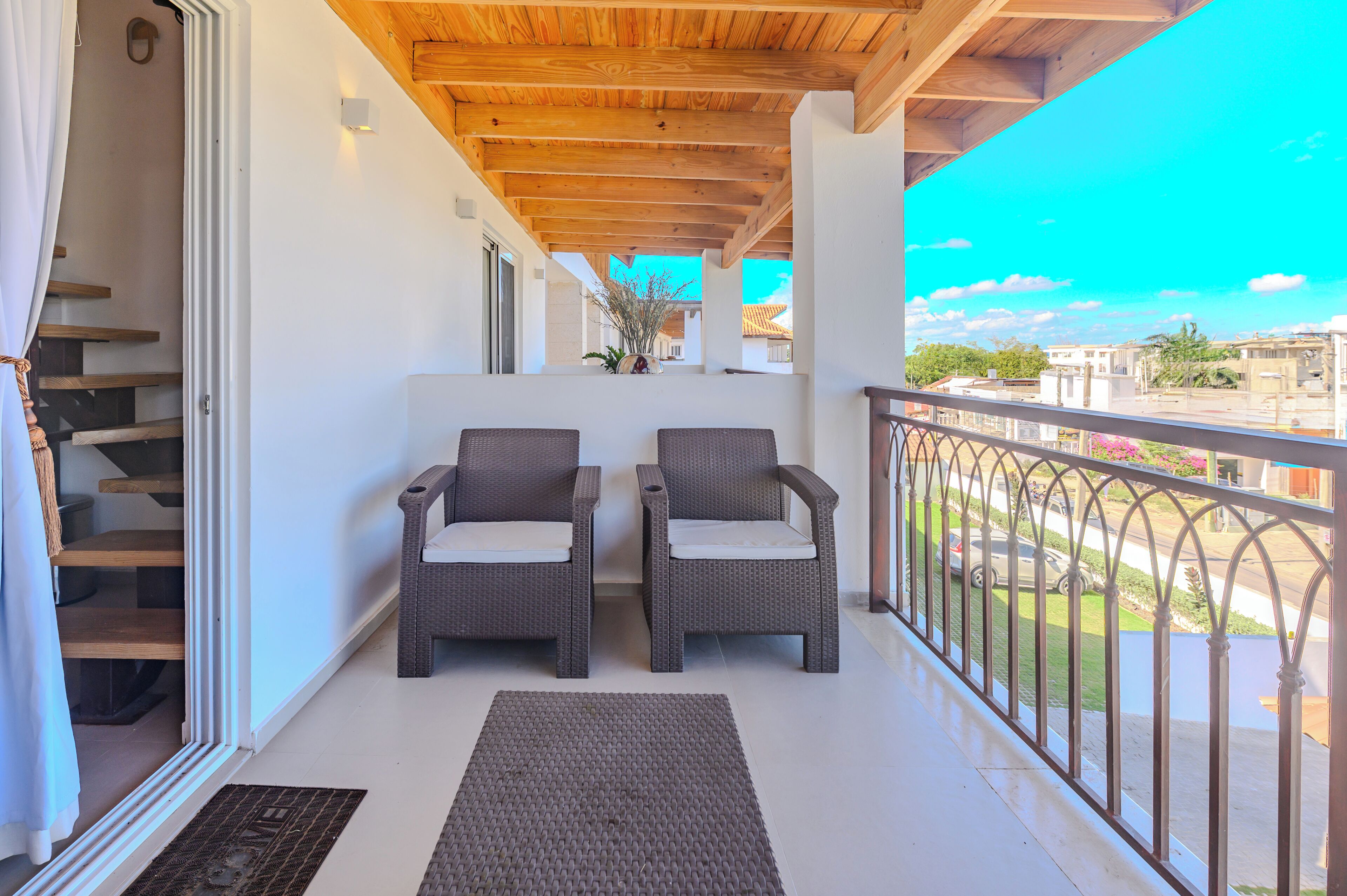 Apartamento superior, balcón, vistas a la ciudad | Terraza o patio