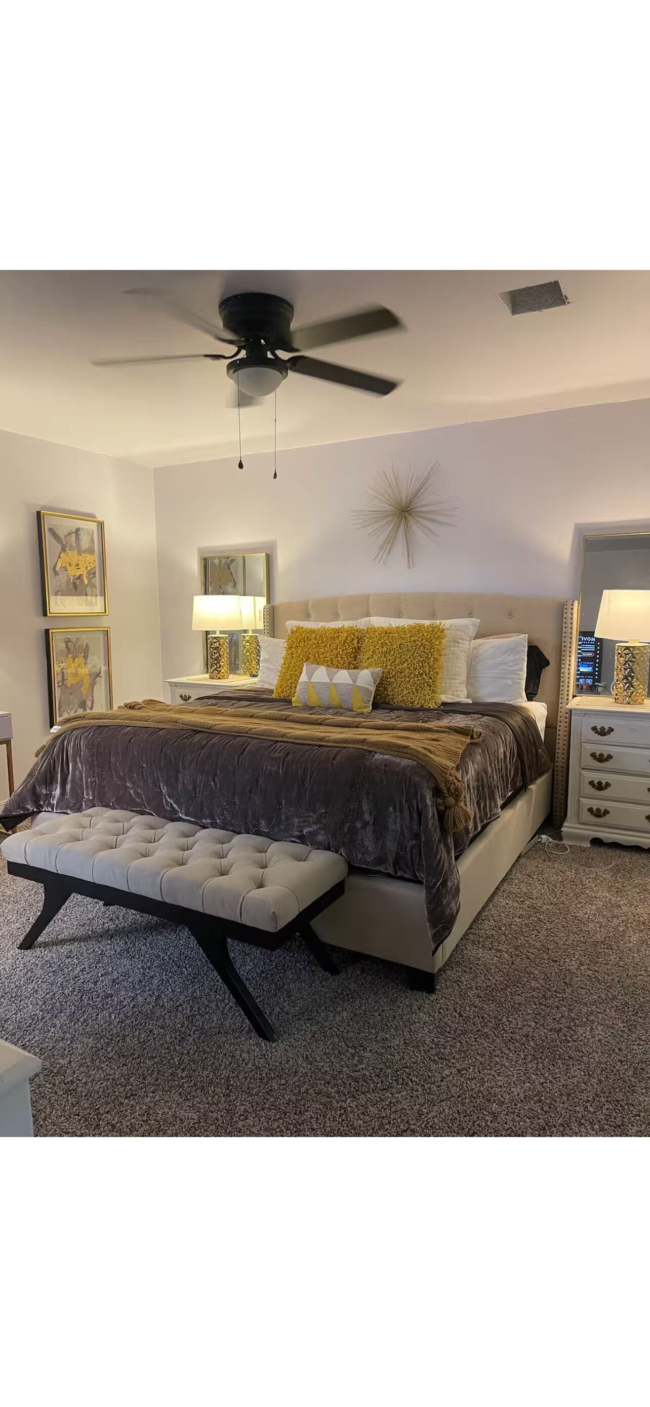 Fer et planche à repasser, accès Internet, draps fournis