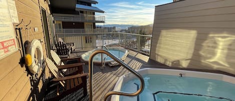 Bain à remous extérieur