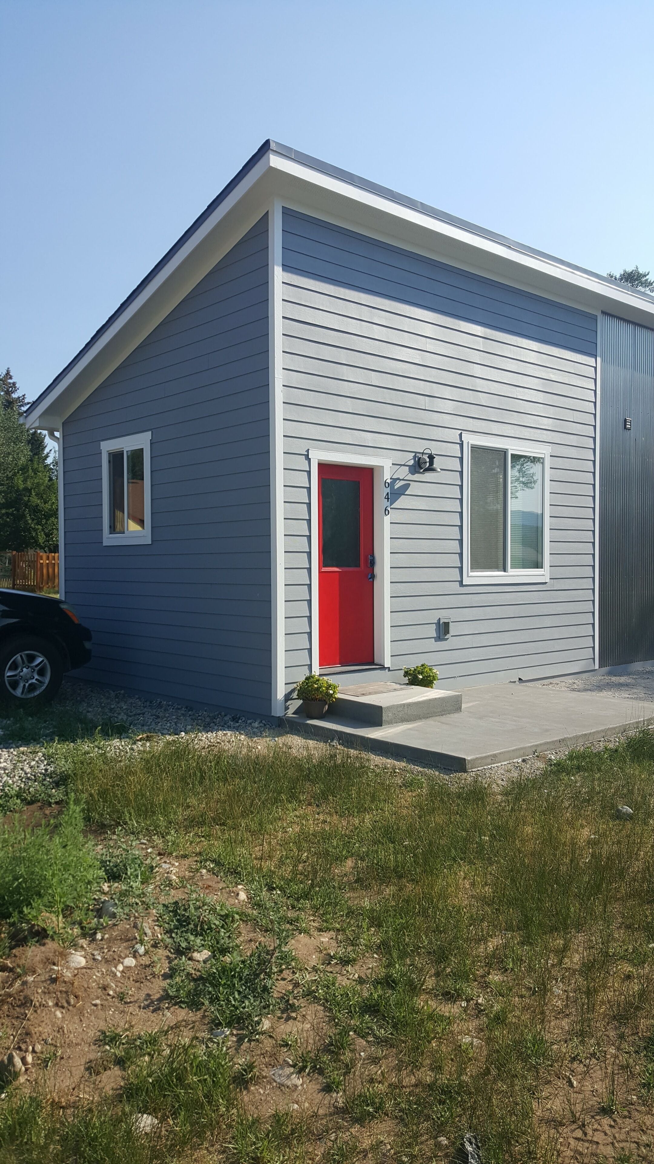 المنشأة من الخارج