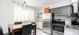 Sandwich IL 1BR | Near Lake + Downtown