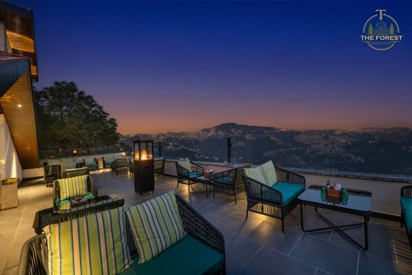 Outdoor dining - The Forest (Shimla)
