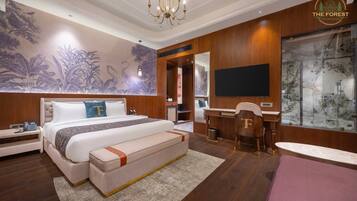 Luxury Room, Balcony, Mountain View | Desk, free WiFi