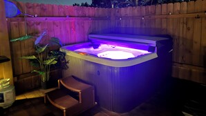 Baignoire à remous extérieure
