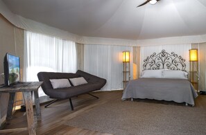 Tienda Deluxe, vistas al jardín | Caja fuerte y wifi gratis