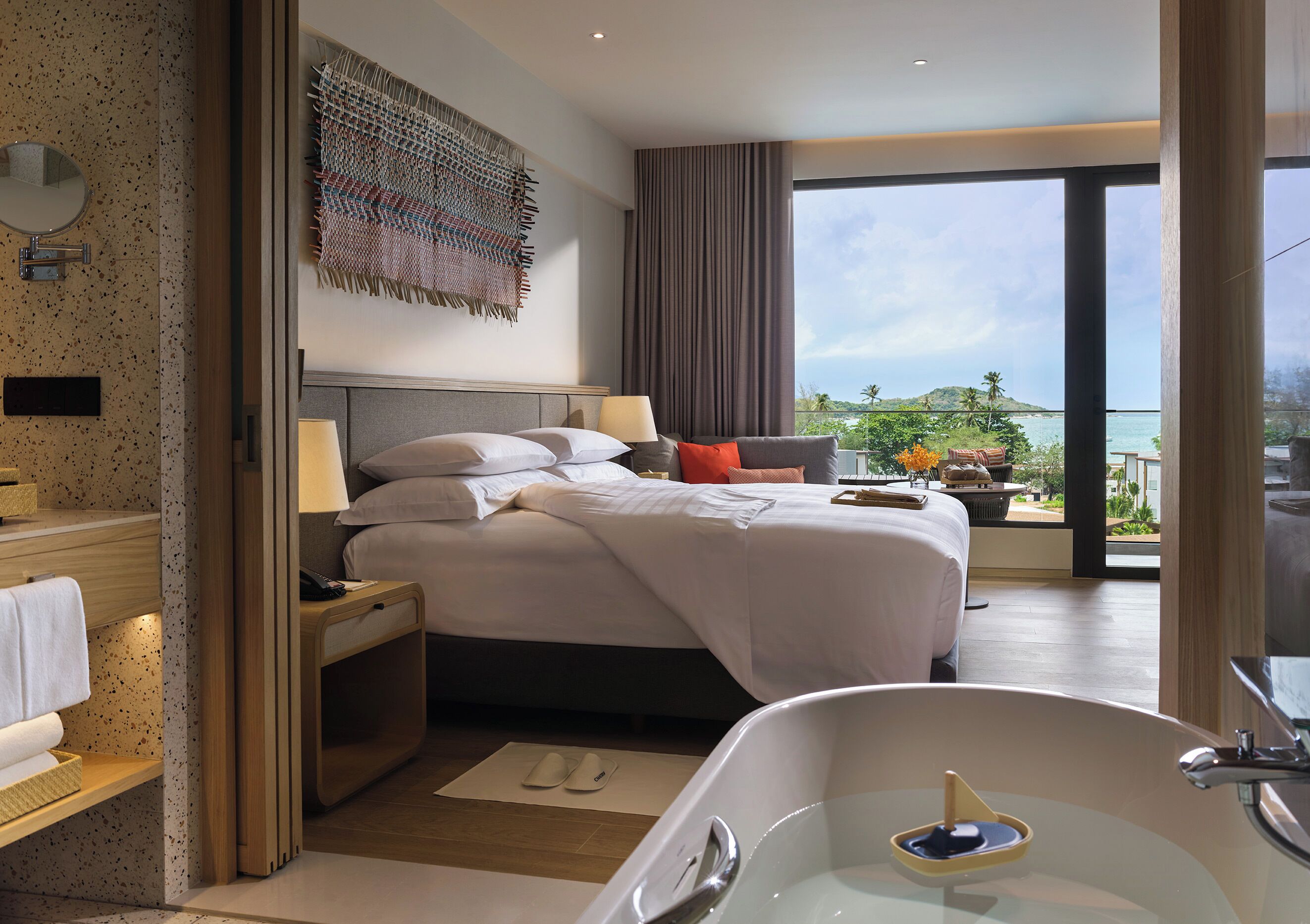 Deluxe Sea View King | Minibar, coffres-forts dans les chambres, bureau, Wi-Fi gratuit